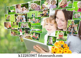 familia feliz, utilizar, computadora personal tableta