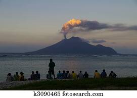 Lopevi, vulcão, erupção