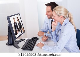 pärchen, aufpassen, ein, online, darstellung