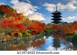 Toji Pagoda in Kyoto, Japan Toji Pagoda in Kyoto, Japan