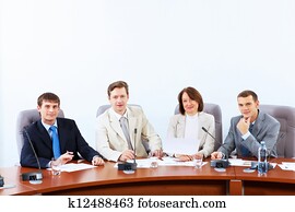 vier, businesspeople, an, versammlung