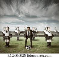 ビジネス チーム, 攻撃