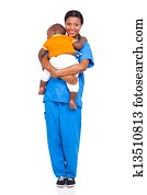 afrikanisch, krankenschwester, tragen kindes