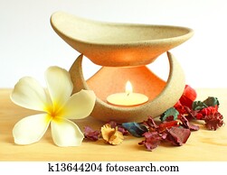 Aromatherapy lamp with flower and candle