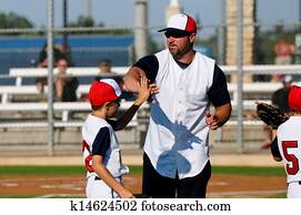 baseball pequeno liga, menino, com, treinador