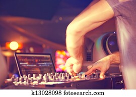 DJ DJ