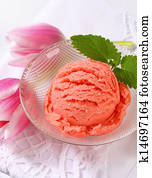 Ice cream and fresh tulips