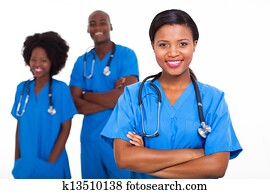 jovem, americano africano, médico, trabalhadores