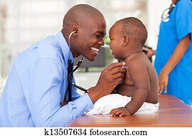 macho africano, doutor, examinando, menino bebê