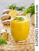 Mango with ginger smoothiie Mango with ginger smoothiie