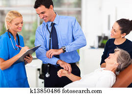 ārsts, un, ārstēt, protokolēšana, vecākais, patient's, pākšaugi