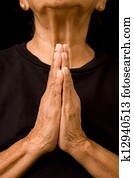 אישה ישנה, להתפלל