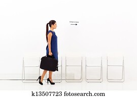 אישת עסקים, ללכת, ל, עבודה מראיינת