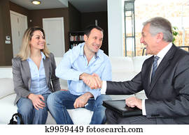 קשר, לזעזע יד, ל, סוכן של מקרקעין