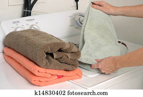 Falten Wäsche Fotos | 1000+ Falten Wäsche Stock Bilder | Fotosearch