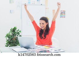 أثار أثار, المرأة, التنشأة, رايتها, الاذرع, بينما, واصل العمل, رايتها, laptop