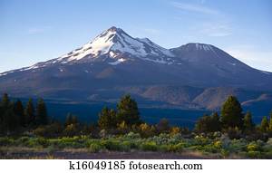 Dramatic Sunrise Light Hits Mount Shasta Cascade Range Ca