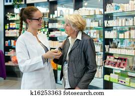 farmacêutico, e, grato, mulher sênior
