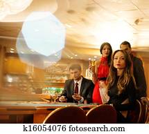 grupa kawalerki, za, ruletkowy stół, w, niejaki, kasyno