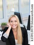 heureux, motivé, jeune, femme affaires