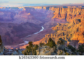 Majestic Vista of the Grand Canyon at Dusk