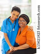 umsorgen, afrikanisch, krankenschwester, und, älter, patient