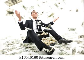 i, sou, rich!, feliz, jovem, homem negócios, em, formalwear, jogar, dinheiro, cima, enquanto, sentando, perto, a, caso, cheio, de, moeda corrente papel