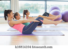 stand, stretching, op, matten, op, yoga brengen onder