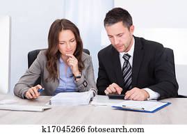 businesspeople, calculando, finanças