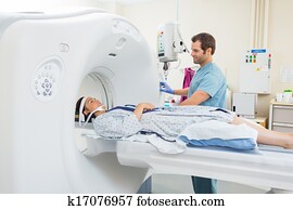 enfermeira, preparar, paciente, para, ct esquadrinha, em, hospitalar