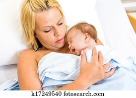New Mother With Skin To Skin Contact