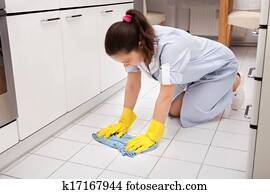 צעיר, עוזרת בית, לנקות, רצפה