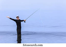 A 人 蚊ばり釣り そして ポーズを取る で 興奮させられた 見なさい 上に 彼の Face 港 Mcneill ブリティッシュコロンビア カナダ 画像コレクション highres Fotosearch