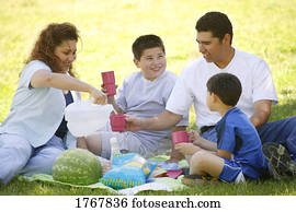 família, desfruta, um, piquenique