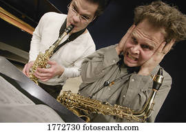 dois, saxophonists