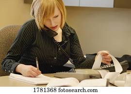 tentando, fazer balanço, a, livros