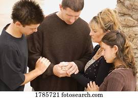 um, grupo jovens, orando, junto