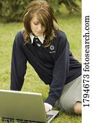 estudante, trabalhar, um, laptop