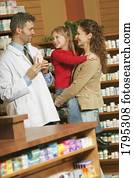 mãe filha, em, a, farmácia