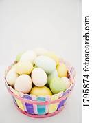 ovos páscoa, em, um, cesta