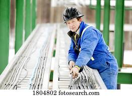 homem, trabalhar, oilfield, maquinaria