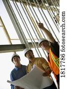 homens, discutir, arquitetura, de, um, estrutura