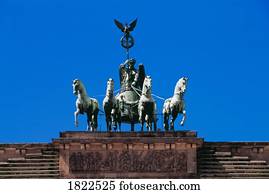 quadriga, von, sieg, oben, dass, brandenburger tor, berlin, deutschland quadriga, von, sieg, oben, dass, brandenburger tor, berlin, deutschland