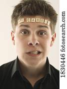 homem, com, a, palavras, 'my, career', spelled, com, letra, azulejos, ligado, seu, cabeça