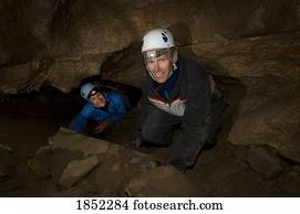 homens, em, um, cave;, spelunking