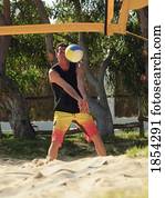 homem, tocando, voleibol praia