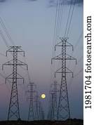 poder, transmissão, linhas, em, dusk;, beaumont, alberta canadá