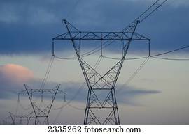 torres transmissão, em, dusk;, ohio, estados unidos américa