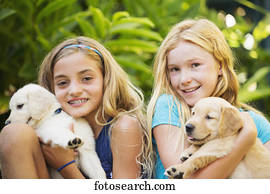 adorável, cute, meninas jovens, com, filhotes cachorro