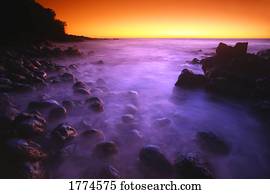 Sunset/rise over water